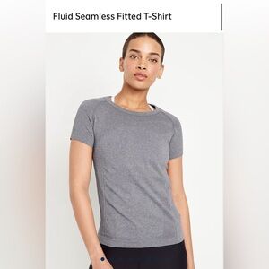 Old Navy Active Fluid Seamless TShirt Gray
